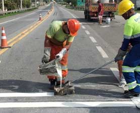 Empresa especializada em sinalização de trânsito