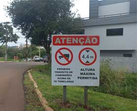 Placas de regulamentação