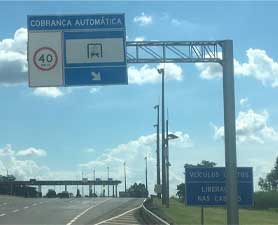 Placas de sinalização de estradas